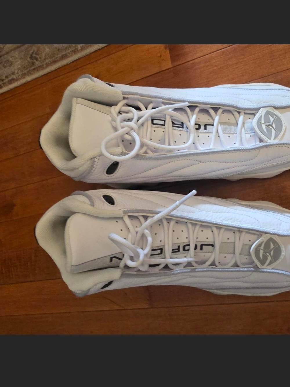 White Men’s Athletic Sneakers - Unknown Brand